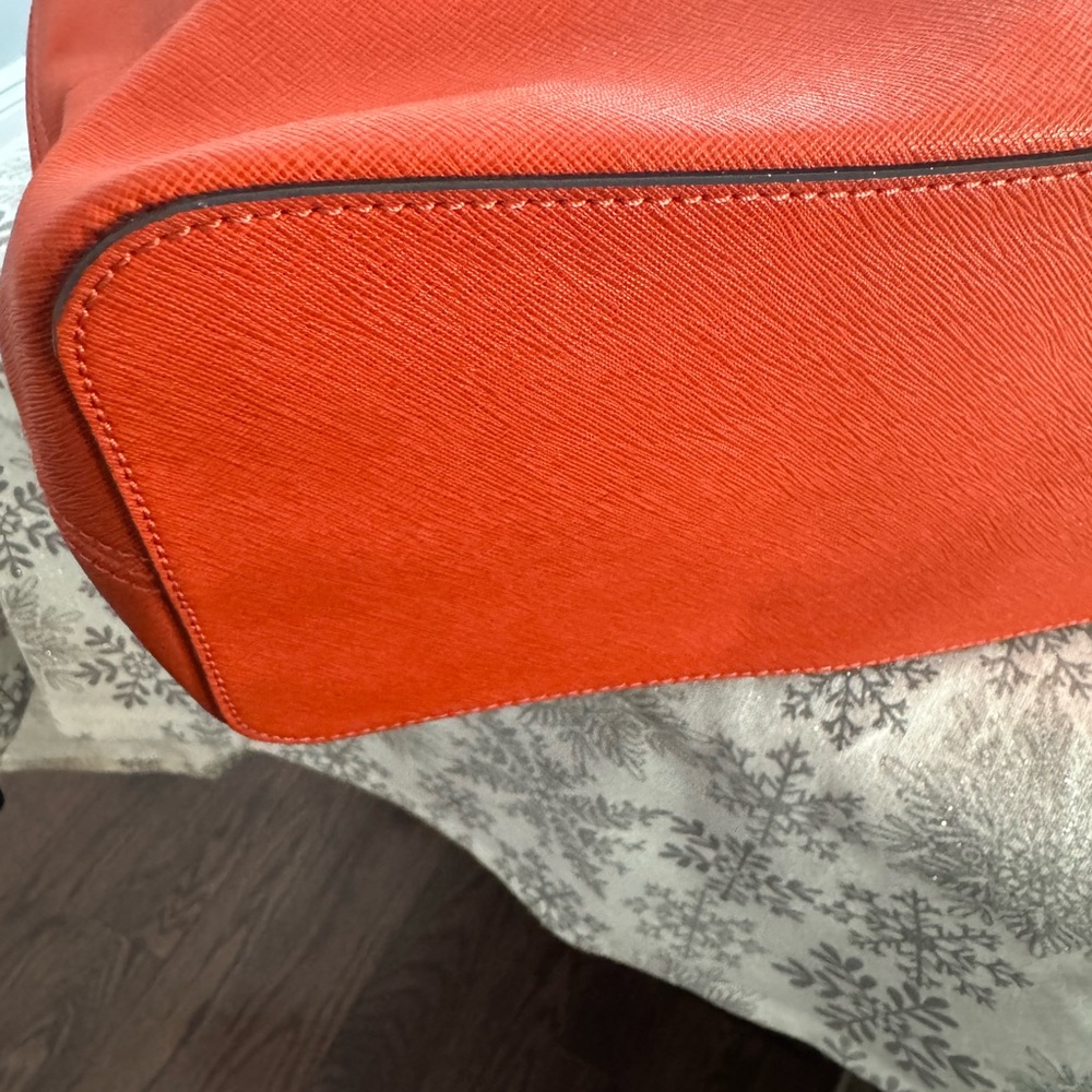 Michael Kors Orange Textured Tote Bag Gold Logo Charm Designer Shoulder - Picture 10 of 16